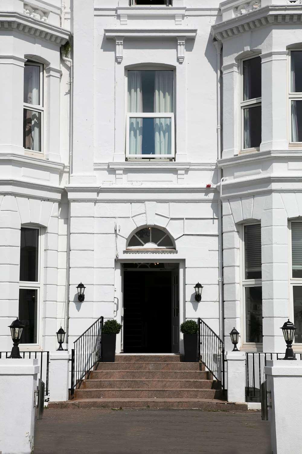 Exmouth Beach Hotel Екстериор снимка