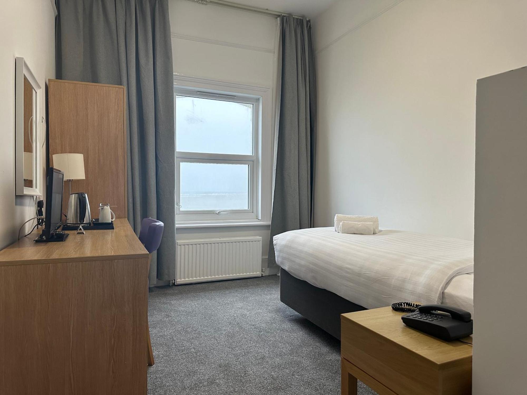Exmouth Beach Hotel Екстериор снимка