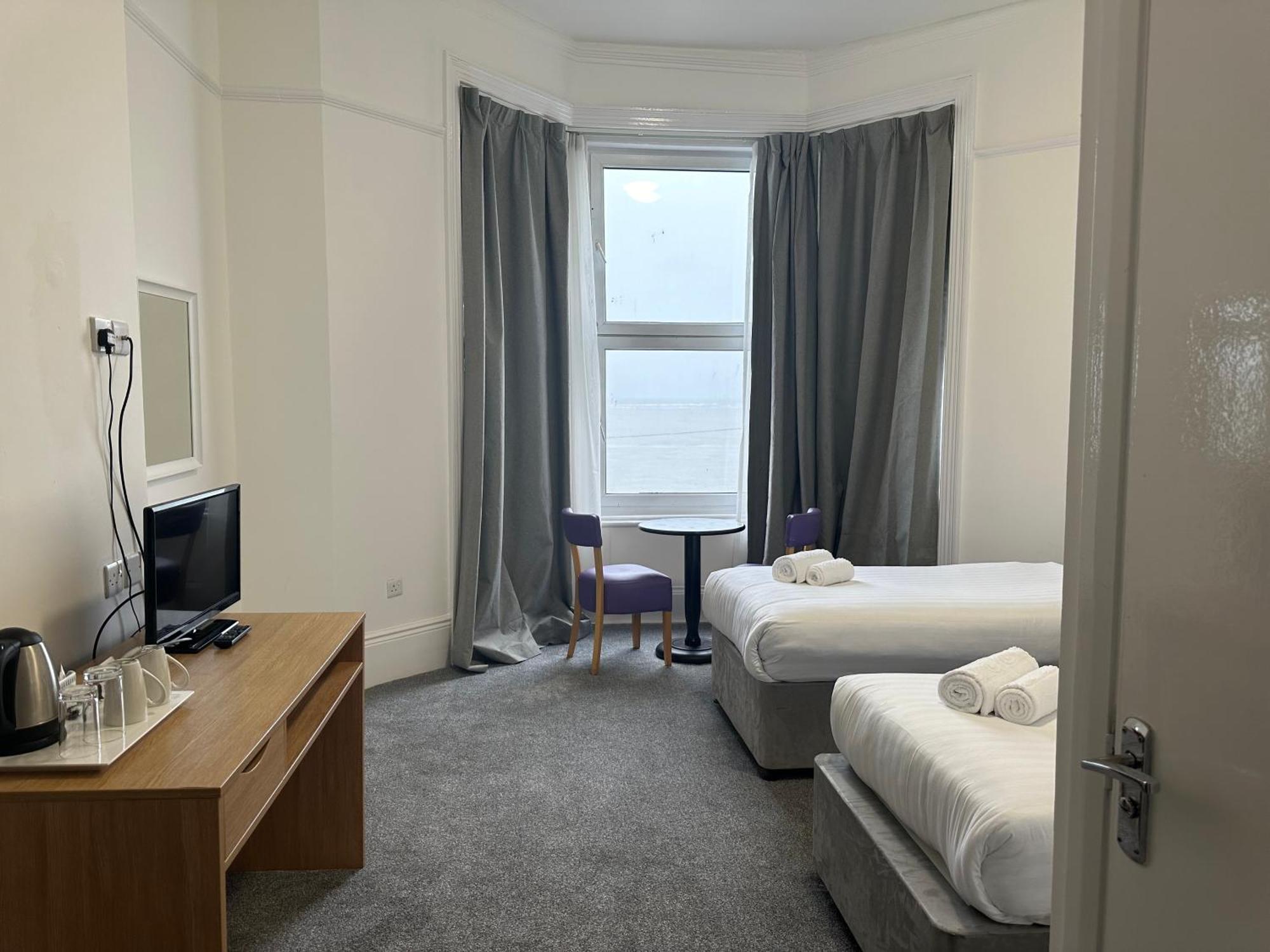 Exmouth Beach Hotel Екстериор снимка